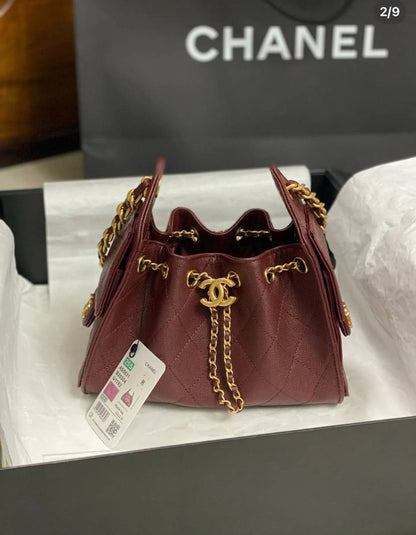 Chanel 
Size 25cm 
120 dhs🇦🇪

Zain254
♥️♥️♥️