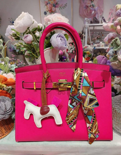Hermes
30cm
Horse doll + Scarve
120 dhs🇦🇪

Zain44
♥️♥️♥️
