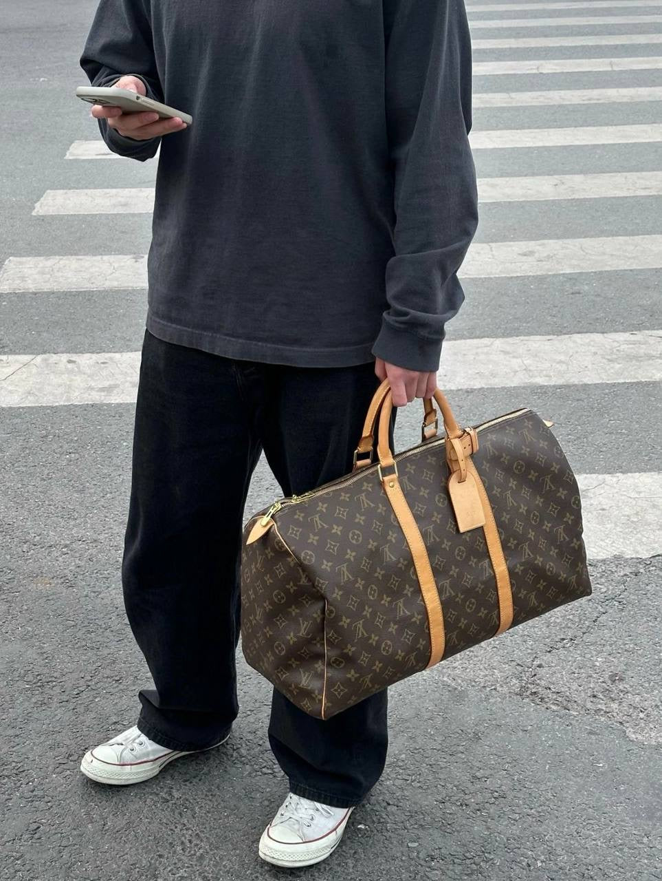 LV TRAVELLING BAG 
GOOD QUALITY 
115 dhs🪙💕
SIZE : 55cm

Zain39
♥️♥️♥️