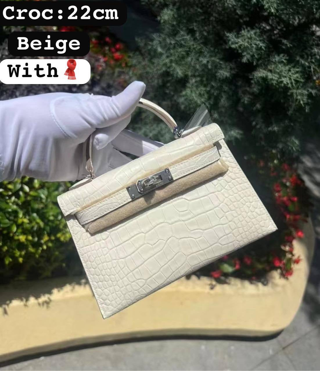 Hermes ᴋɪʟʟʏ ᴄʀᴏᴄᴏᴅɪʟᴇ 
sɪʟᴠᴇʀ ʜᴀʀᴅᴡᴀʀᴇ 
ᴡɪᴛʜʙᴏx 
🎁🎁🎁

ᴄʀᴏᴄs ᴍᴀᴛᴇʀɪᴀʟ 
sɪᴢᴇ:22ᴄᴍ
100 dhs🇦🇪

Zain56
♥️♥️♥️