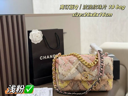 Chanel Master 
300 dhs🇦🇪

Zain141
♥️♥️♥️