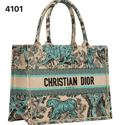 DIOR RESTOCK 
GOOD QUALITY 
100 dhs🪙💕

Zain39
♥️♥️♥️