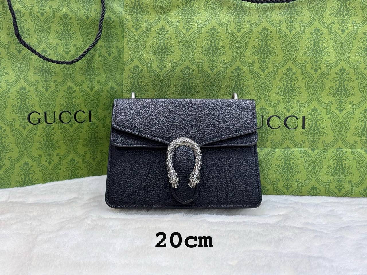Gucci ᴅɪᴏɴʏsᴜs sᴍᴀʟʟ
ʟᴏɴɢ ᴄʜᴀɪɴ

ᴡɪᴛʜ ʙᴏx
🎁🎁🎁
sɪᴢᴇ:20ᴄᴍ
80 dhs🇦🇪

Zain56
♥️♥️♥️