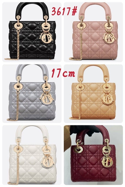 Dior 
Lady dior mini
Size: 17cm

With box 
🎁🎁🎁

105 dhs🪙💕

Zain50
♥️♥️♥️