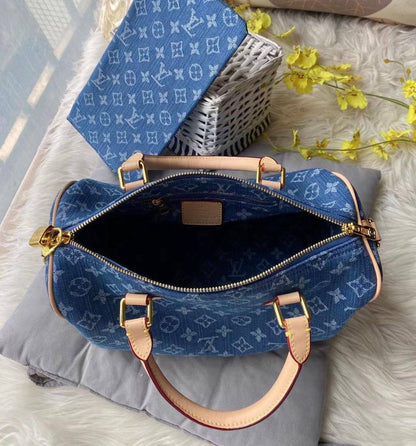LV
COPY ONE SPECIAL OFFER 
ONLY 
105 dhs🇦🇪

Zain39
♥️♥️♥️