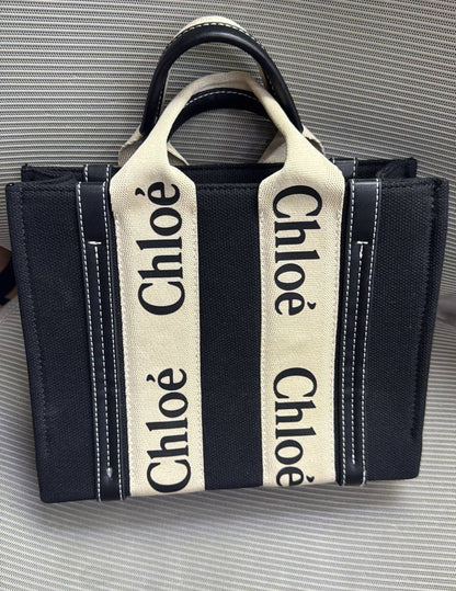 Chloe

offer Limit Stock
26cm

70 dhs🪙💕

With box
🎁🎁🎁

Zain16
♥️♥️♥️