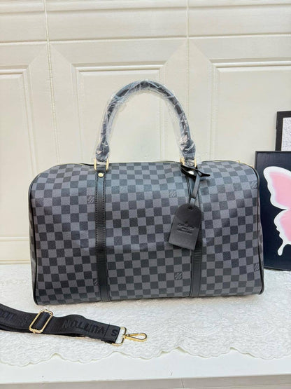 LV Travel Bag

47*29*16cm

90 dhs🇦🇪

Zain17
♥️♥️♥️