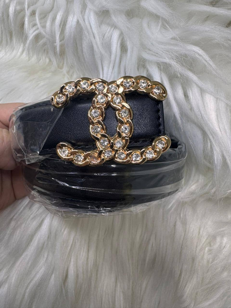 Brand belt
High  Quality 
Size：110 * 2.5 cm
25 dhs🪙

Zain115
♥️♥️♥️