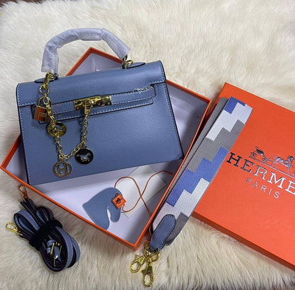 Hermes

With box 
🎁🎁🎁

100 dhs🇦🇪

Zain50
♥️♥️♥️