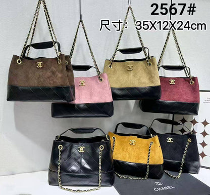 CHANEL 

NEW CAME 

GOOD QUALITY 

110 dhs🇦🇪

Zain39
♥️♥️♥️