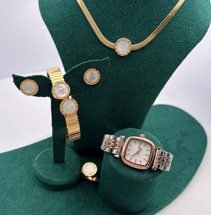 90 dhs 🇦🇪 

Set with box
🎁🎁🎁

Zain45
♥️♥️♥️