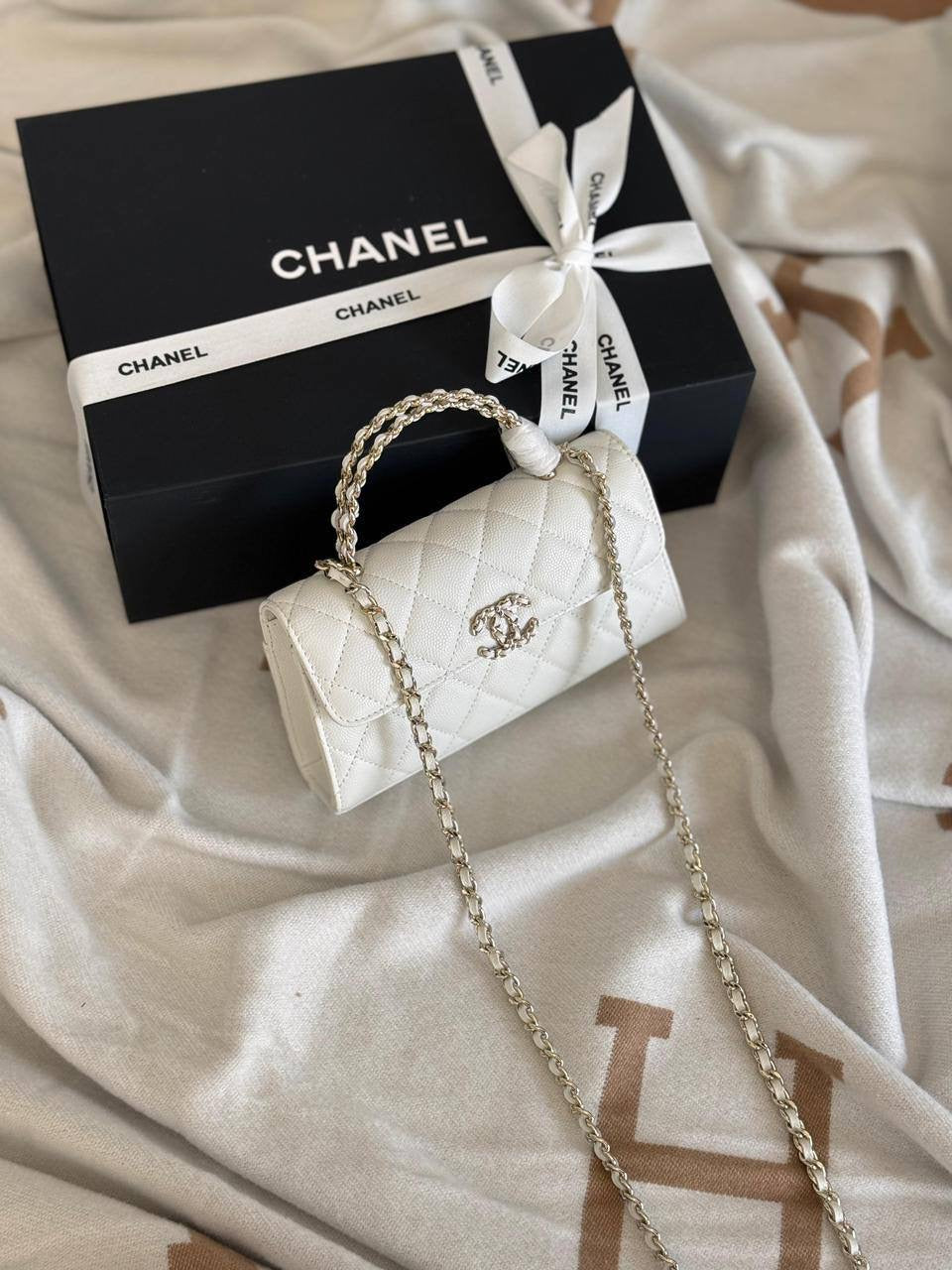Chanel Master ++++
For Price 👇 WTSP Text Zain 0568585901

Zain258
♥️♥️♥️