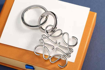 Lv Keychain & BAG charm 
Master 
70 dhs🇦🇪
with GOOD Box And Paper Bag🎁

Zain89
♥️♥️♥️