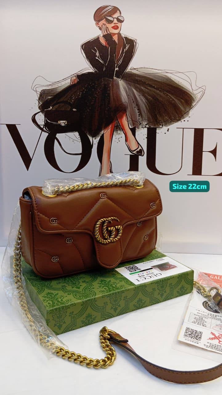 Gucci
Good quality 

with box 
🎁🎁🎁

105 dhs🇦🇪

Zain186
♥️♥️♥️