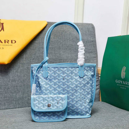 GOYARD 
NEW CAME 
HIGH QUALITY SMALL SIZE 
Use on both sides 
WITH BOX 
🎁🎁🎁

90 dhs🪙💕

Zain39
♥️♥️♥️