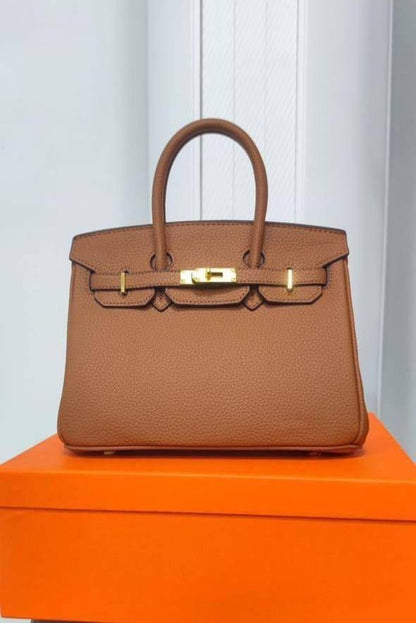Hermes

good quality

120 dhs🇦🇪
30 CM

Zain143
♥️♥️♥️
