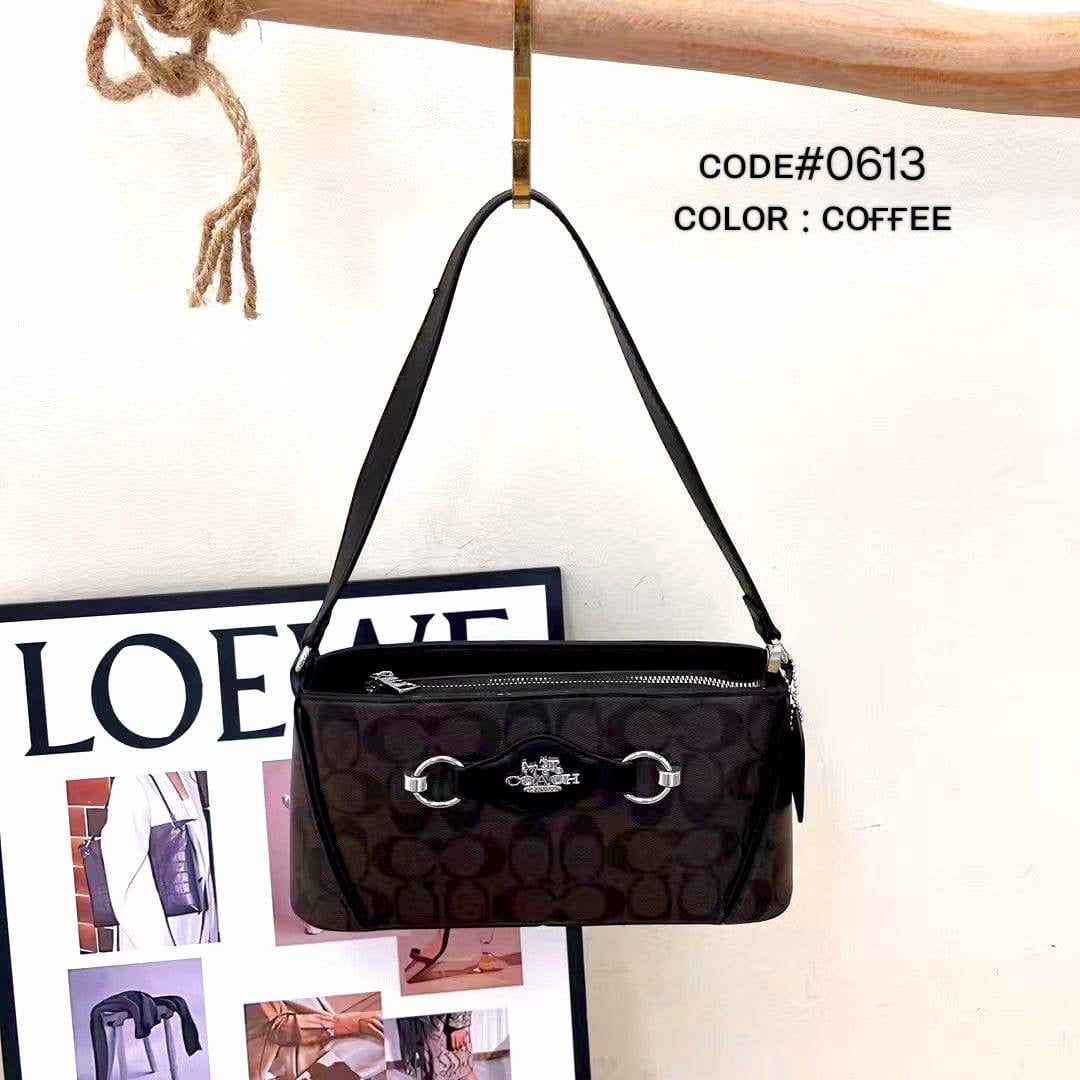 Coach sʜᴏᴜʟᴅᴇʀ ʙᴀɢ
ᴄʀᴏss ʙᴀɢ 
ᴡɪᴛʜ ʟᴏɴɢ ᴀɴᴅ sᴍᴀʟʟ sᴛʀᴀᴘ
sɪᴢᴇ : 28 cm

65 dhs🇦🇪

Zain31
♥️♥️♥️