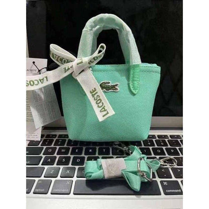 Lacoste
16 cm
Mini 
50 dhs🇦🇪

Zain17
♥️♥️♥️