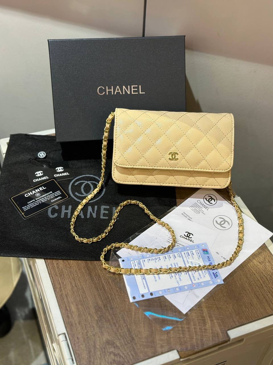 Chanel

With Box
🎁🎁🎁

95 dhs🇦🇪

Zain143
♥️♥️♥️