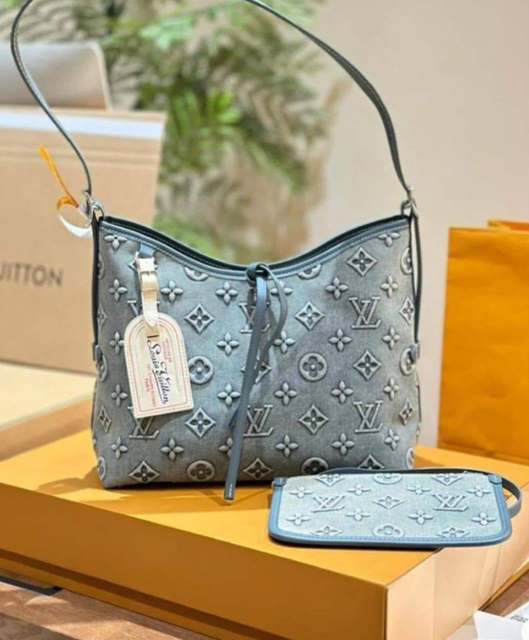 LV Master 

Denim 
270 dhs🇦🇪

WITH BOX 
🎁🎁🎁

Zain131
♥️♥️♥️