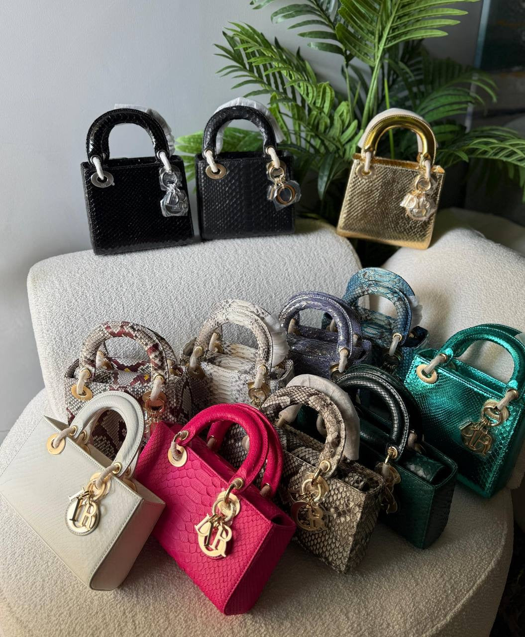 DIOR
     
  💗22 cm 🦋
Super Master 
🦋Available now 🩵💫
For Price 👇 WTSP Text Zain 0568585901

Zain246
♥️♥️♥️