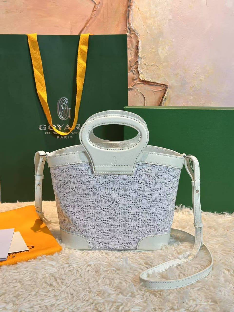 GOYARD Master 
18CM 

250 dhs🇦🇪

WITH BOX 
🎁🎁🎁

Zain131
♥️♥️♥️