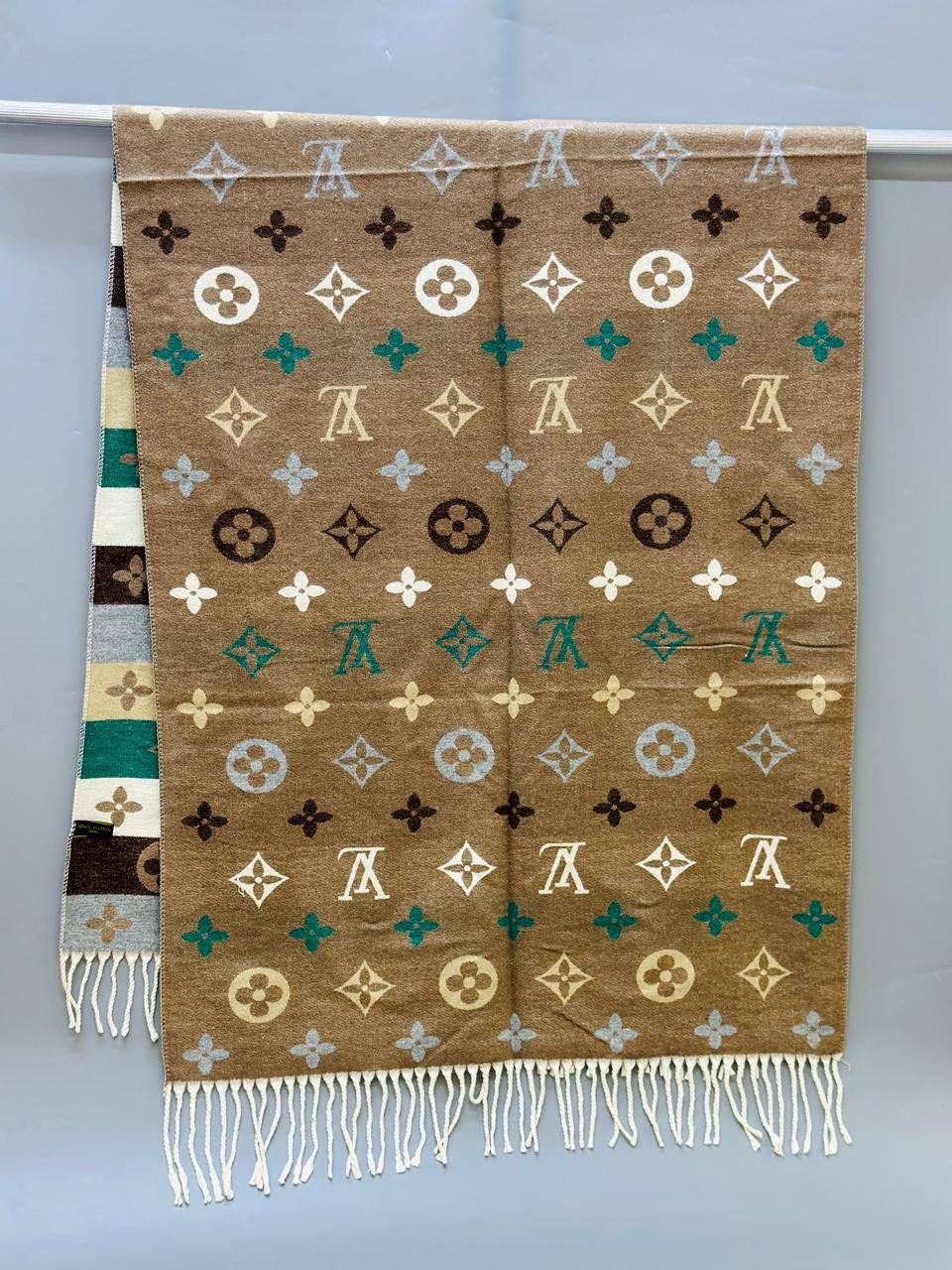 Scarf
45 dhs🇦🇪

Zain40
♥️♥️♥️