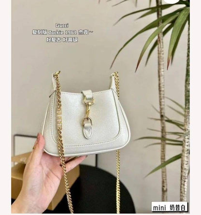 GUCCI Master

18CM  

220 dhs🇦🇪  
WITH BOX 
🎁🎁🎁

Zain131
♥️♥️♥️