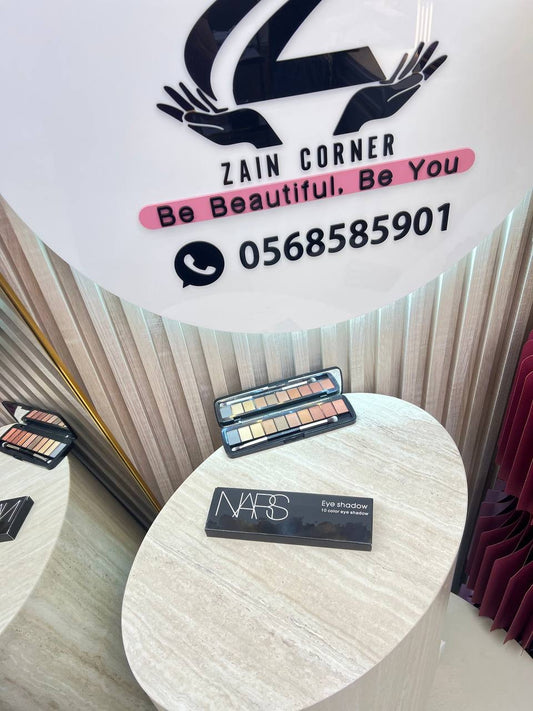 Makeup pallete 

30 dhs uae

Zain49

♥️♥️♥️