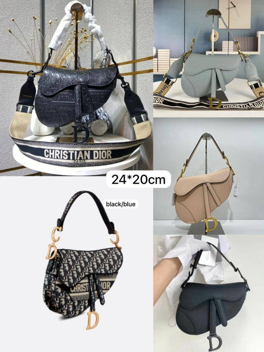 Dior Microbags
Size : 24 * 20 cm
90 dhs🪙
with box🎁

Zain115
♥️♥️♥️
