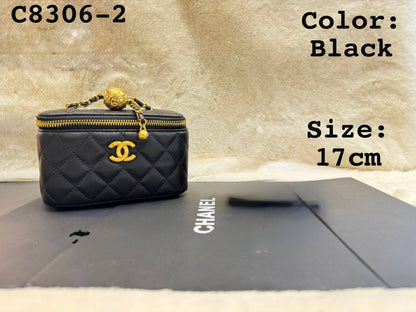 Chanel Pᴇᴀʀʟ ᴄʀᴜsʜ 
ᴠᴀɴɪᴛʏ ᴄᴀsᴇ
ᴡɪᴛʜ ɢᴏʟᴅ ᴄʜᴀɪɴ

ᴡɪᴛʜʙᴏx
🎁🎁🎁

ʟᴀᴍʙsᴋɪɴ ᴍᴀᴛᴇʀɪᴀʟ
90 dhs🇦🇪

Zain56
♥️♥️♥️