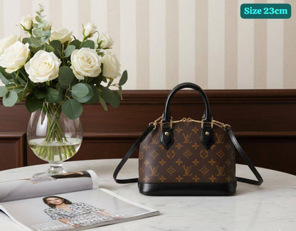 LV
Good quality 

with box
🎁🎁🎁

105 dhs🪙💕

Zain186
♥️♥️♥️