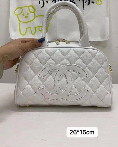 🎊 Big Offer 🎉  Chanel / Fendi / LV
Good quality

Size : 30 ~ 22 cm

50 dhs🇦🇪

Zain115
♥️♥️♥️