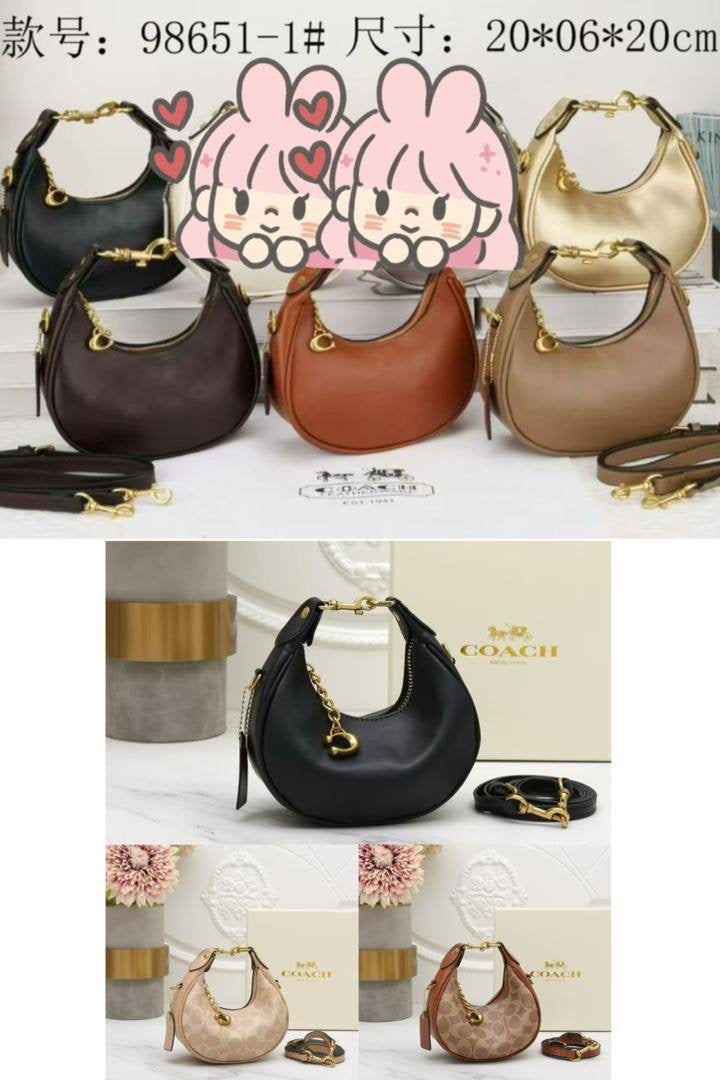 Coach - Gucci

90 dhs🇦🇪
Good quality 

with box
🎁🎁🎁

Zain35
♥️♥️♥️