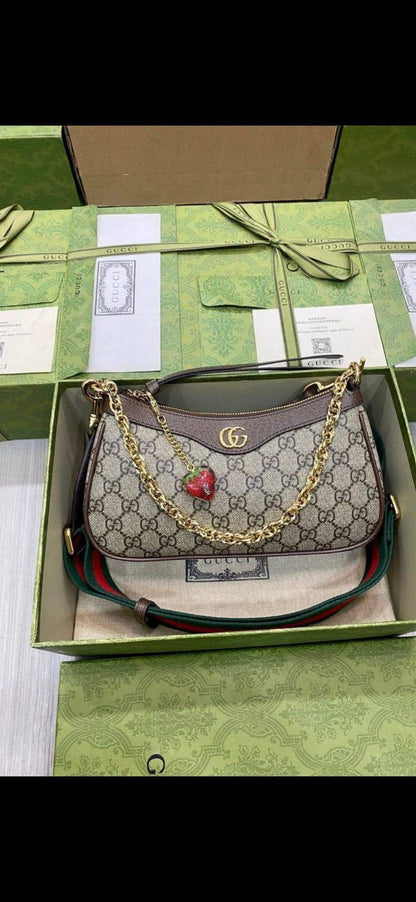 Gucci Master
25cm   
180 dhs🇦🇪

Good Box 🎁

Zain131
♥️♥️♥️