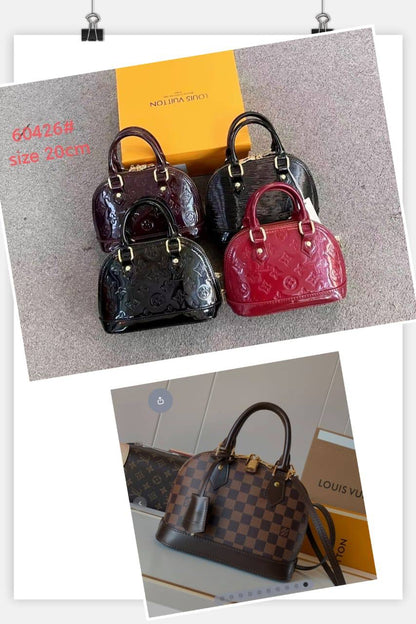 LV
90 dhs🇦🇪
with box
🎁🎁🎁

size 20cm

Zain26
♥️♥️♥️