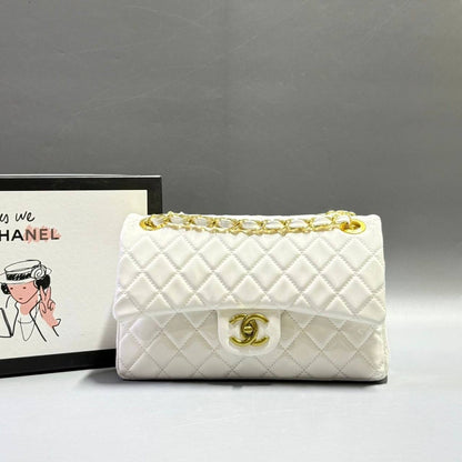 CHANEL 

WITH BOX  
🎁🎁🎁

105 dhs🪙💕
SIZE: 25cm

Zain39
♥️♥️♥️