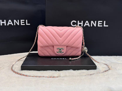 ᴍɪɴɪ Chanel sɪʟᴠᴇʀ ʜᴀʀᴅᴡᴀʀᴇ

ᴡɪᴛʜ ʙᴏx
🎁🎁🎁

ᴄᴀʟғsᴋɪɴ ᴍᴀᴛᴇʀɪᴀʟ
sɪᴢᴇ:20ᴄᴍ
80 dhs🇦🇪

Zain56
♥️♥️♥️