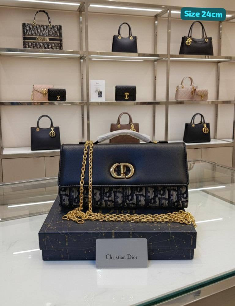 Dior
Good quality 
with box 
🎁🎁🎁

100 dhs🇦🇪

Zain186
♥️♥️♥️