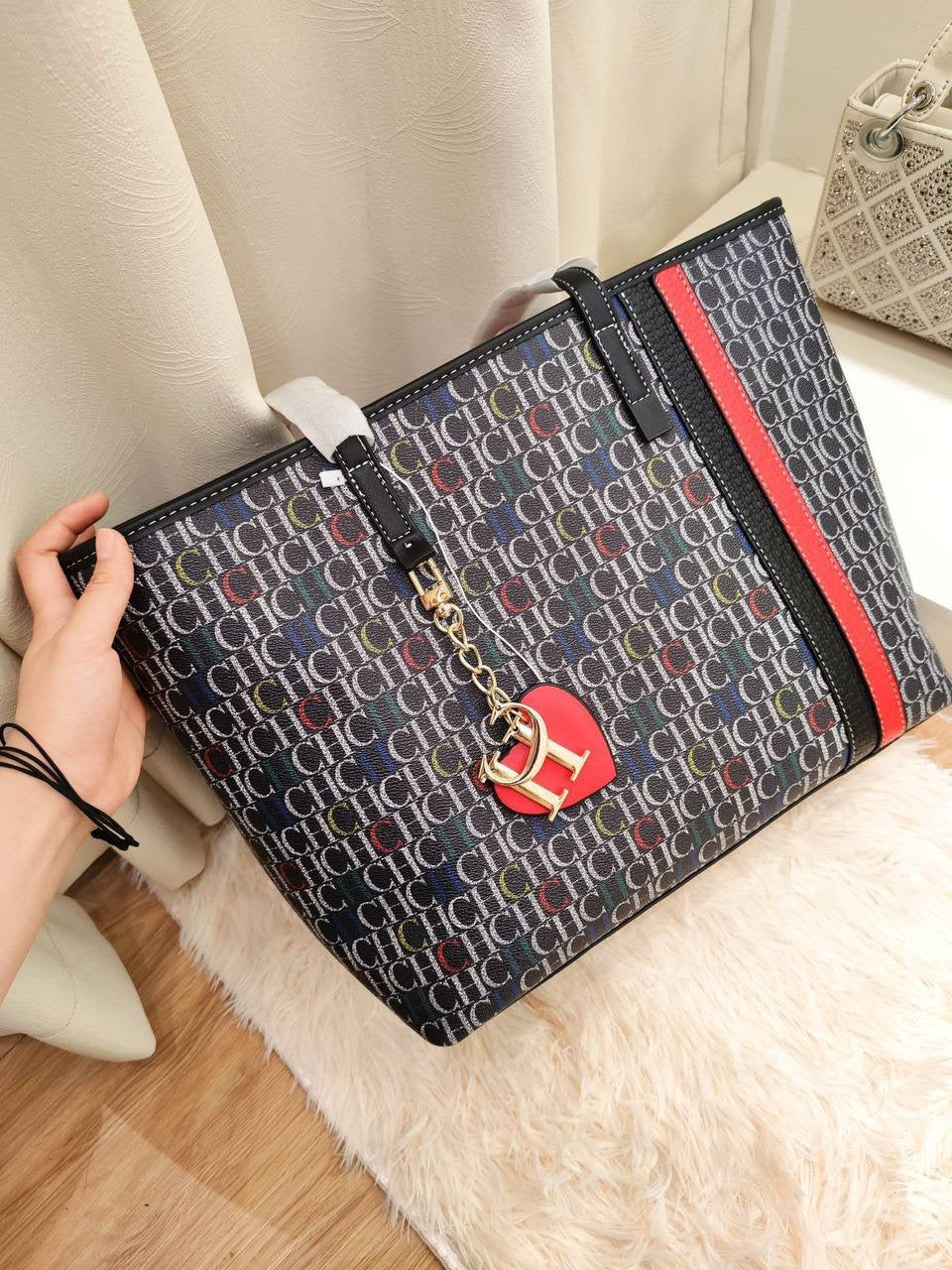 CH
85 dhs🇦🇪

Zain137
Zain93
♥️♥️♥️