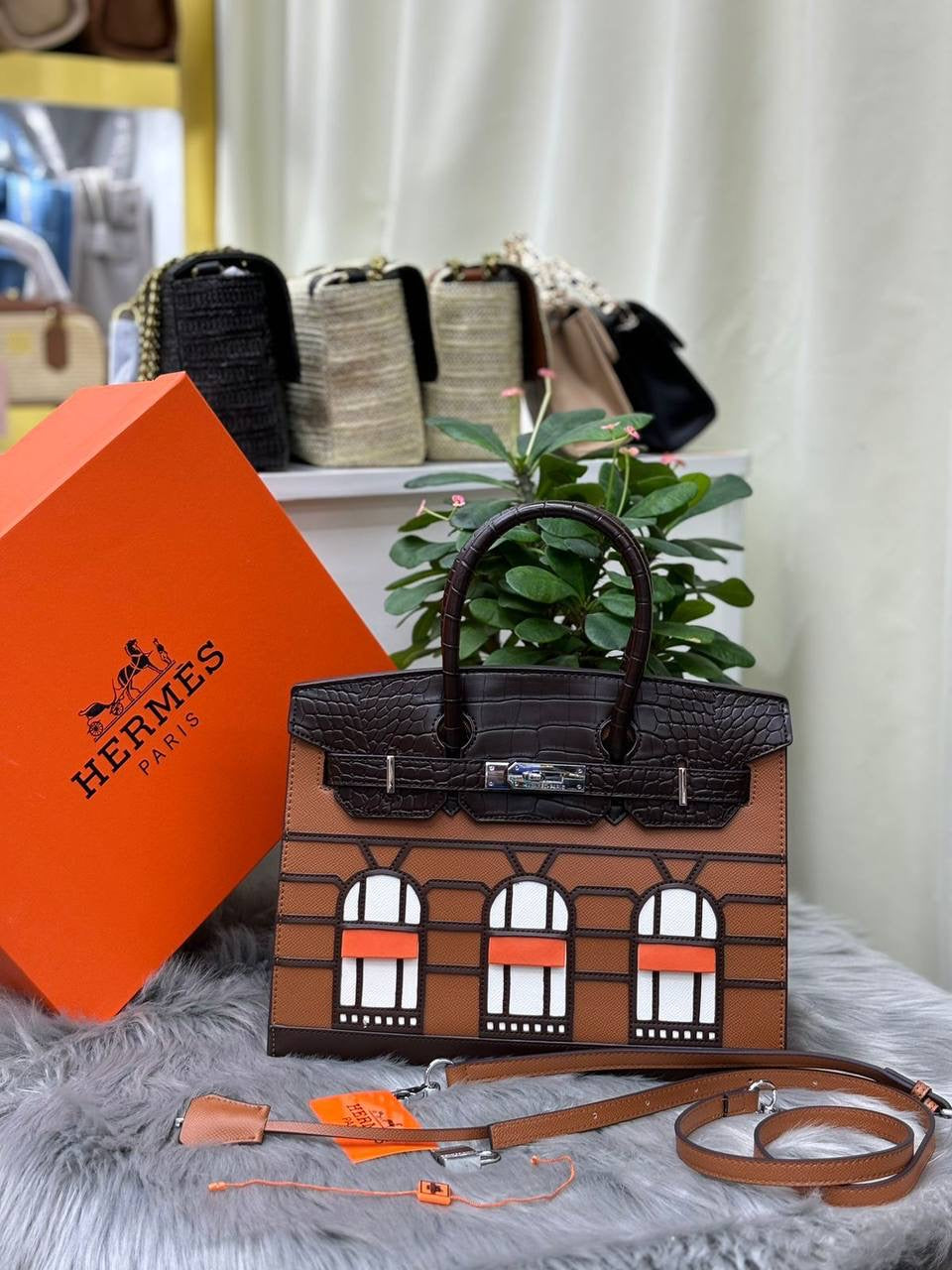 HERMES
SIZE……….25CM

130 dhs🇦🇪
with BOX
🎁🎁🎁

Zain244
♥️♥️♥️