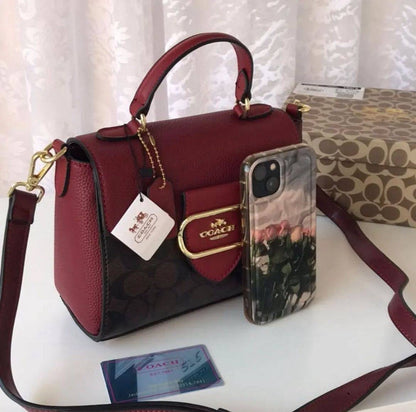 Coach
95 dhs🇦🇪
Good quality 

with box
🎁🎁🎁

Zain35
♥️♥️♥️