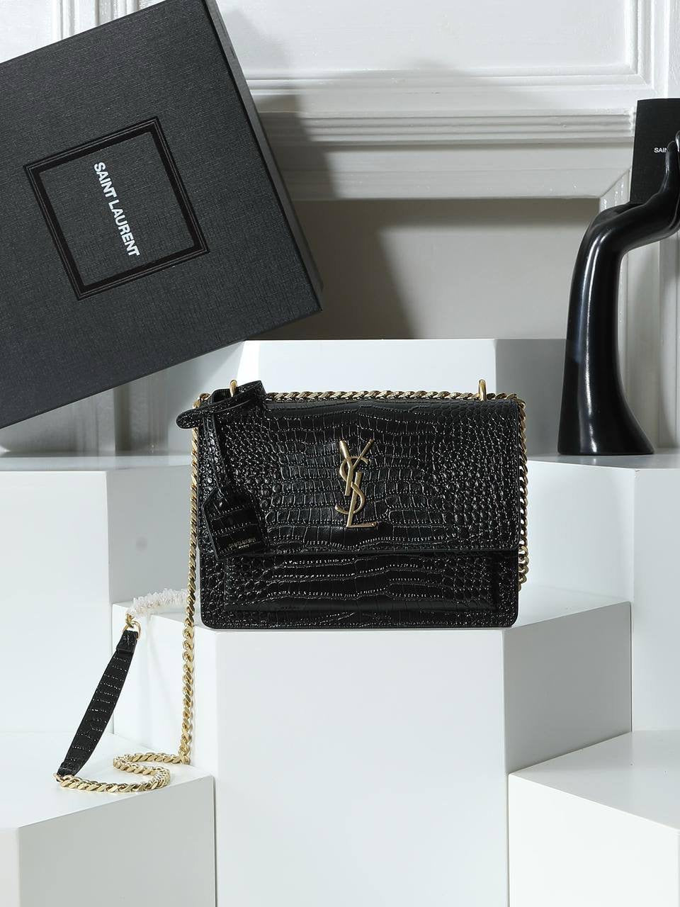 YSL
Master
270 dhs🇦🇪

Zain192
♥️♥️♥️