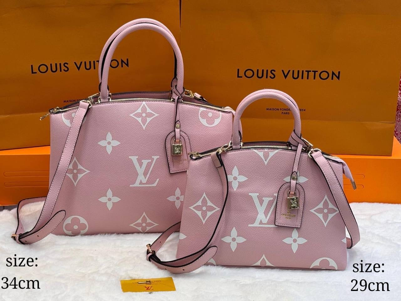 LV ᴛᴏᴛᴇ ɢʀᴀɴᴅ ᴘᴀʟᴀɪs
ᴡɪᴛʜ ᴄᴏᴍᴘᴀʀᴛᴍᴇɴᴛ

ʟᴇᴀᴛʜᴇʀ/ɢᴀᴍᴏsᴀ
sɪᴢᴇ:ᴄʜᴇᴄᴋ!!
      34ᴄᴍ: 105 dhs🇦🇪
      29ᴄᴍ:  100 dhs🇦🇪

Zain56
♥️♥️♥️