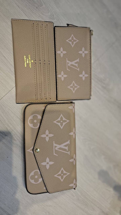 LV
3in1 
85 dhs🇦🇪

Zain44
♥️♥️♥️