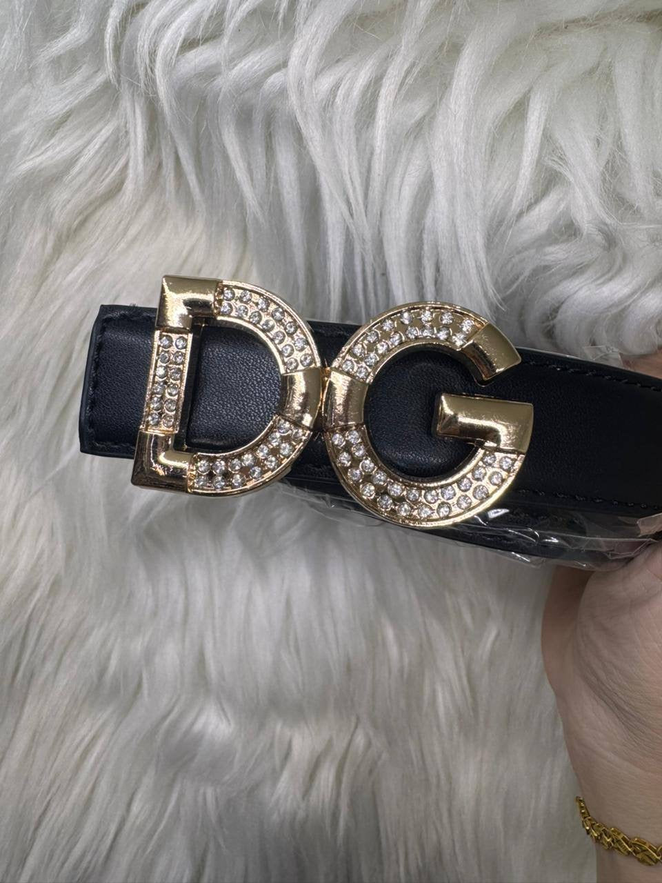 Brand belt
High  Quality 
Size：110 * 2.5 cm
25 dhs🪙

Zain115
♥️♥️♥️