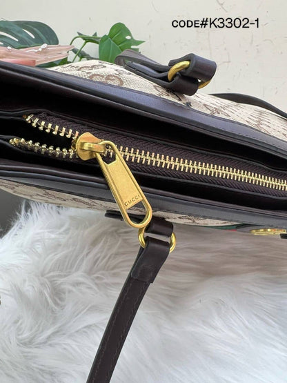 Gucci OPHIDIA
SHOULDER TOTEBAG 
ᴄᴀɴᴠᴀss ᴍᴀᴛᴇʀɪᴀʟ
ᴢɪᴘᴘᴇʀ ᴛʏᴘᴇ
sɪᴢᴇ : 40 cm

75 dhs🇦🇪

Zain31
♥️♥️♥️