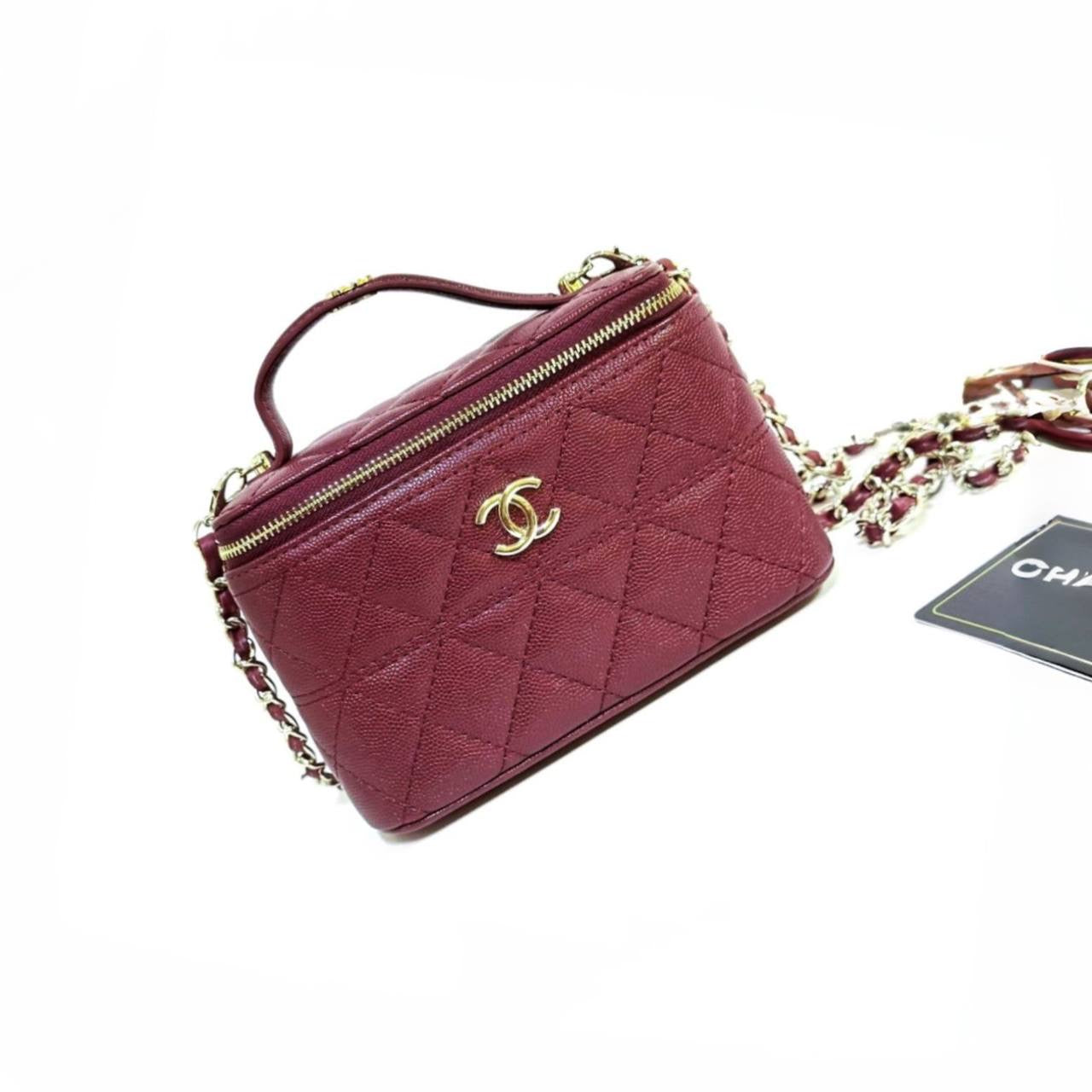 CHANEL 
GOOD QUALITY 
WITH BOX 
🎁🎁🎁

100 dhs🪙💕
SIZE: 16.5cm

Zain39
♥️♥️♥️