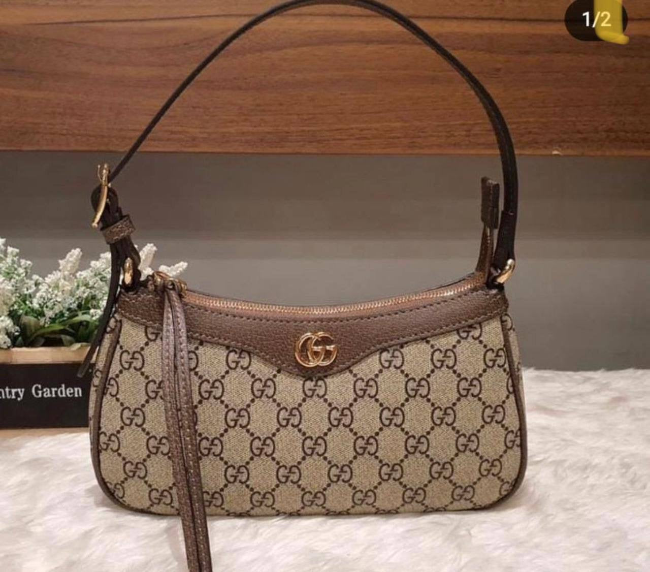 Gucci Master
25cm   
180 dhs🇦🇪

Good Box 🎁

Zain131
♥️♥️♥️