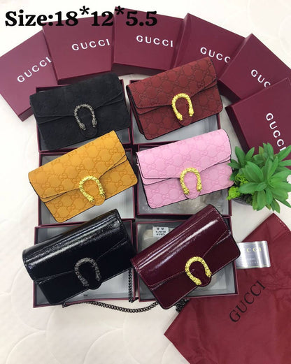 Gucci

with box
🎁🎁🎁

good quality

90 dhs🇦🇪

Zain07
♥️♥️♥️